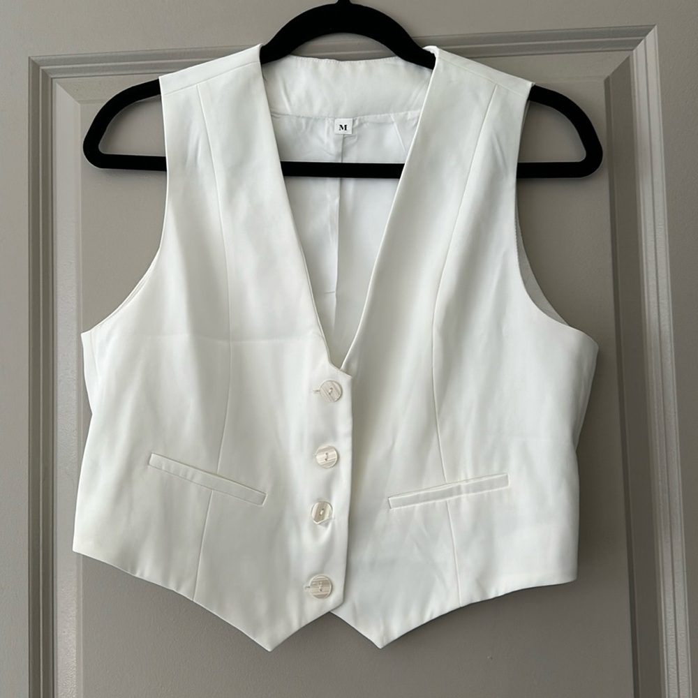 Amazon | White Vest